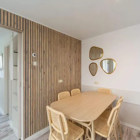 Spacious Duinland 188 Home With Veranda *