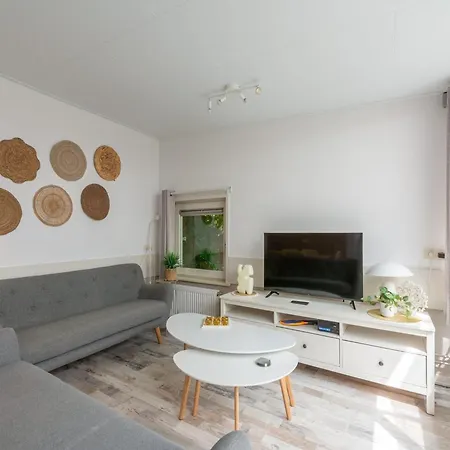 Spacious Duinland 188 Home With Veranda Casa de Férias *