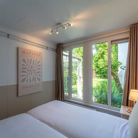 Casa de Férias Spacious Duinland 188 Home With Veranda Sint Maartensvlotbrug