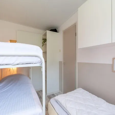 Сasa de vacaciones Spacious Duinland 188 With Veranda