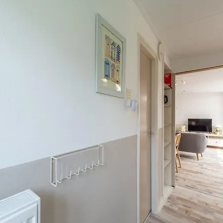 Spacious Duinland 188 Home With Veranda * Sint Maartensvlotbrug