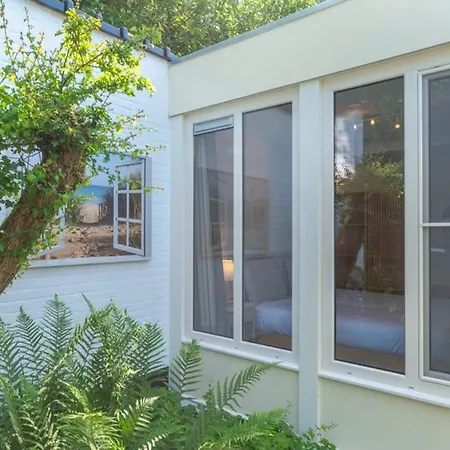 Casa de Férias Spacious Duinland 188 Home With Veranda