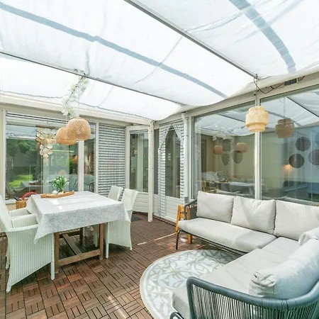 Spacious Duinland 188 Home With Veranda *