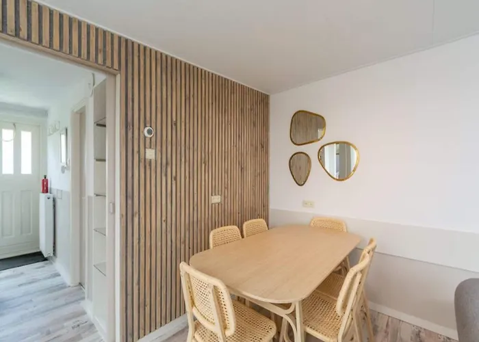 Spacious Duinland 188 Home With Veranda *