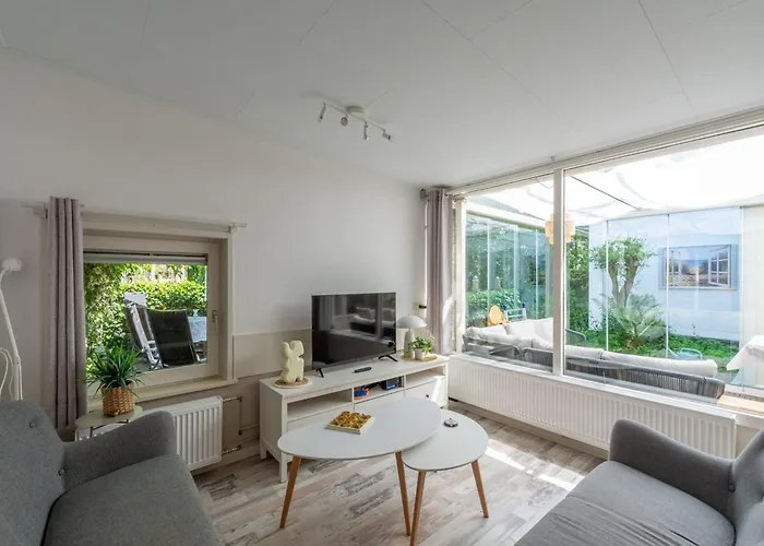 Feriehus Spacious Duinland 188 Home With Veranda