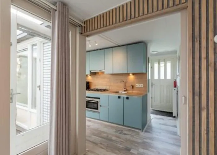 Spacious Duinland 188 Home With Veranda