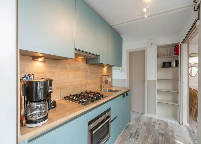 Spacious Duinland 188 Home With Veranda