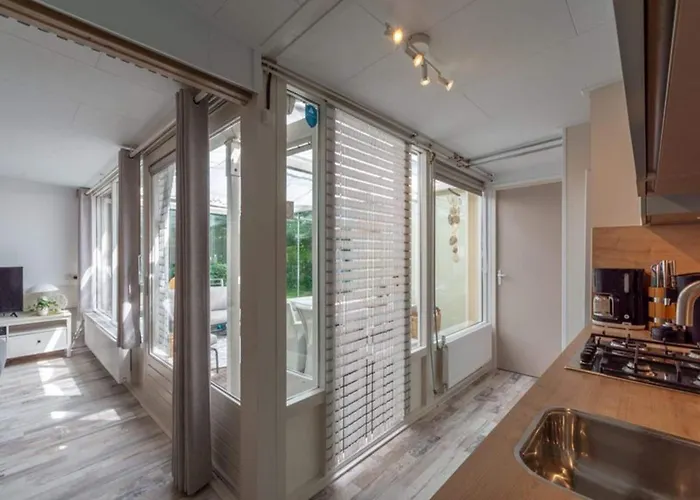 Spacious Duinland 188 Home With Veranda *