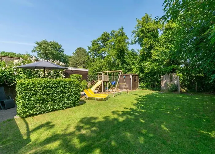 Feriehus Spacious Duinland 188 Home With Veranda *