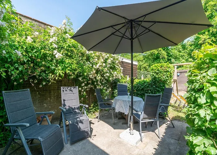 Feriehus Spacious Duinland 188 Home With Veranda